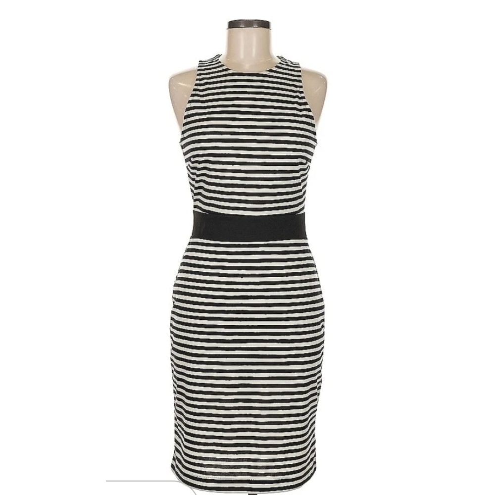 💕 H&M 💕 Striped Midi Dress